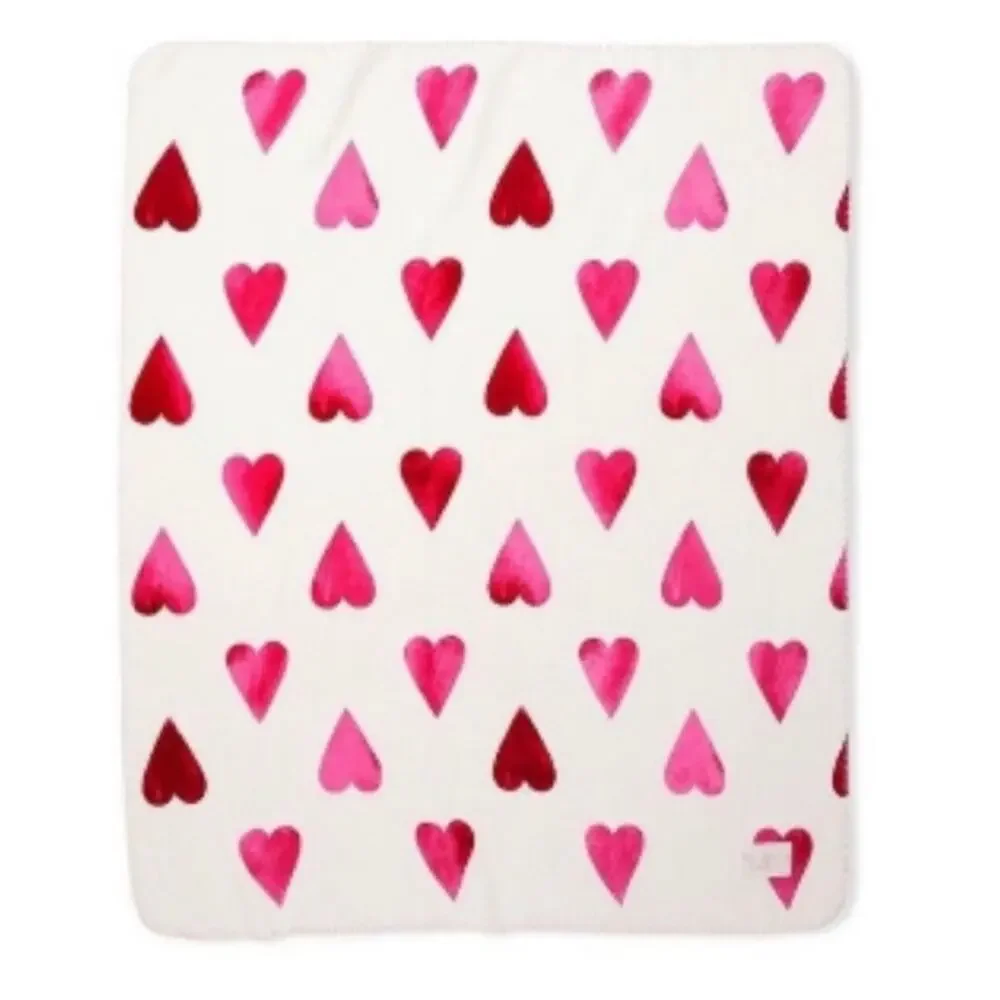 NWT VICTORIA’S SECRET HEART SHERPA BLANKET